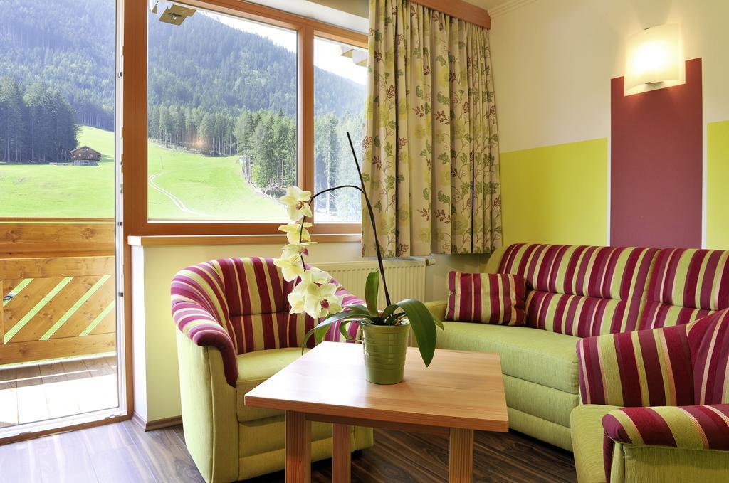 Familienhotel Moos-Alm لينز المظهر الخارجي الصورة