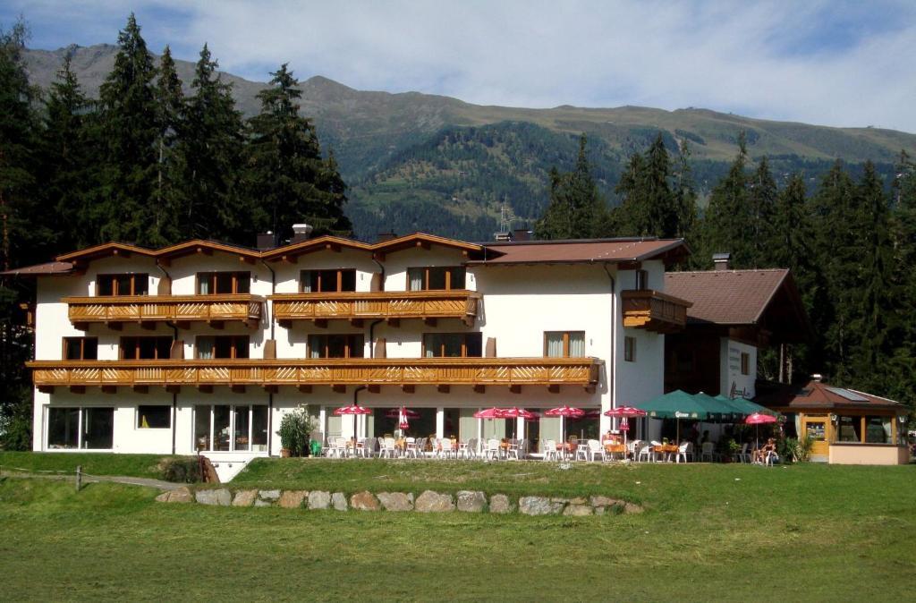 Familienhotel Moos-Alm لينز المظهر الخارجي الصورة